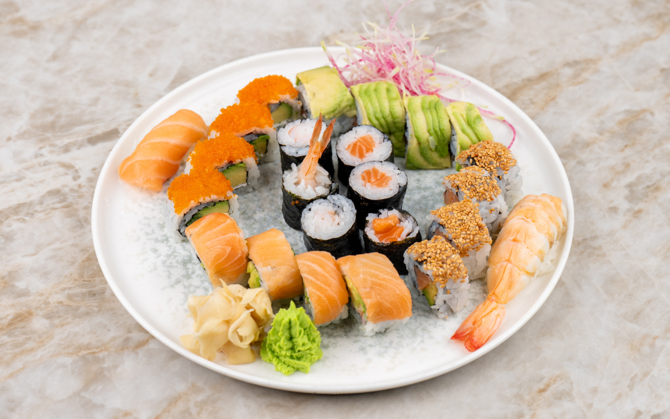 Qr Akra 251 Yiyecek Menu Sushi Set 4