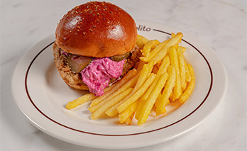 Pablito Bistro Tavuk Burger Card